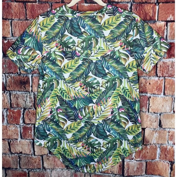 Chicago Bulls NBA Women’s Medium Tropical Floral Mesh Short Sleeve Logo Shirt - Picture 2 of 3